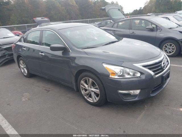  Salvage Nissan Altima