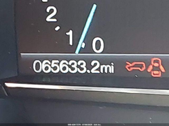 Ford Explorer Limited Image 14