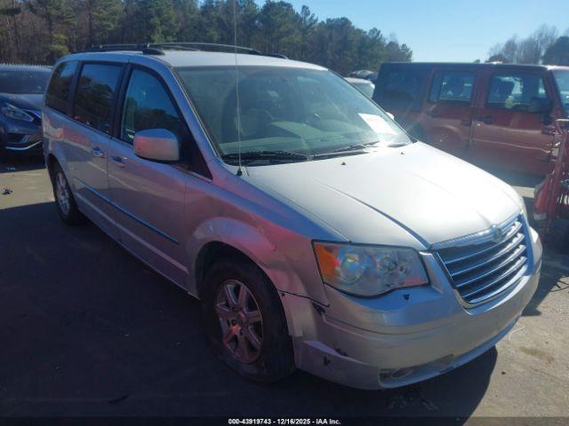  Salvage Chrysler Town & Country