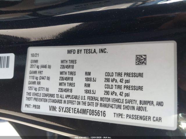 Tesla Model 3 Standard Range Plus Rear-wheel Drive Image 7