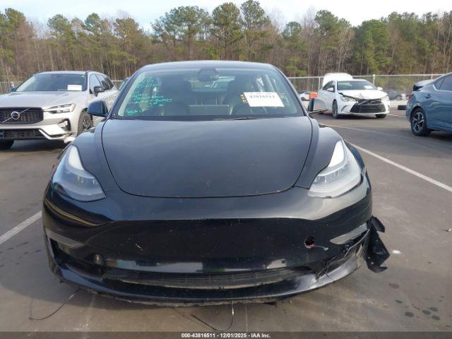 Tesla Model 3 Standard Range Plus Rear-wheel Drive Image 11