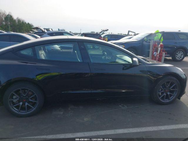 Tesla Model 3 Standard Range Plus Rear-wheel Drive Image 13
