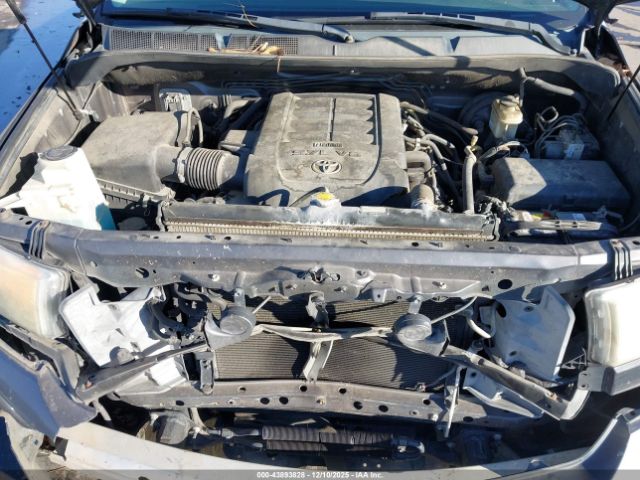 Toyota Tundra Limited 5.7l V8 Image 11