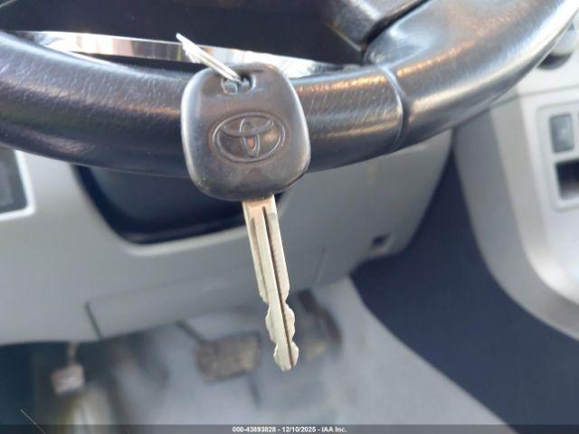 Toyota Tundra Limited 5.7l V8 Image 10