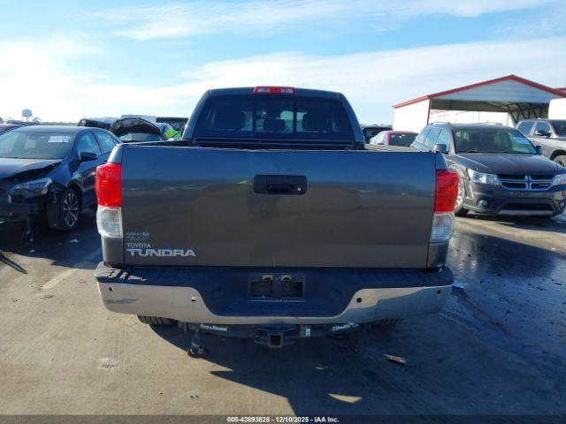 Toyota Tundra Limited 5.7l V8 Image 16