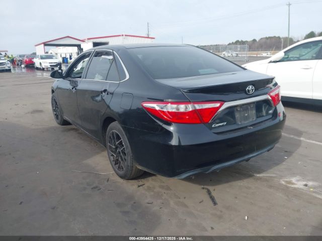 Toyota Camry Se Image 6