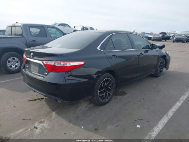 Toyota Camry Se Image 9