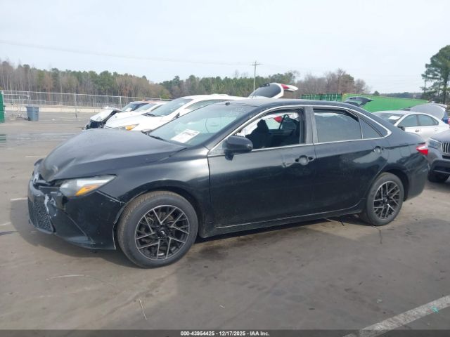 Toyota Camry Se Image 18