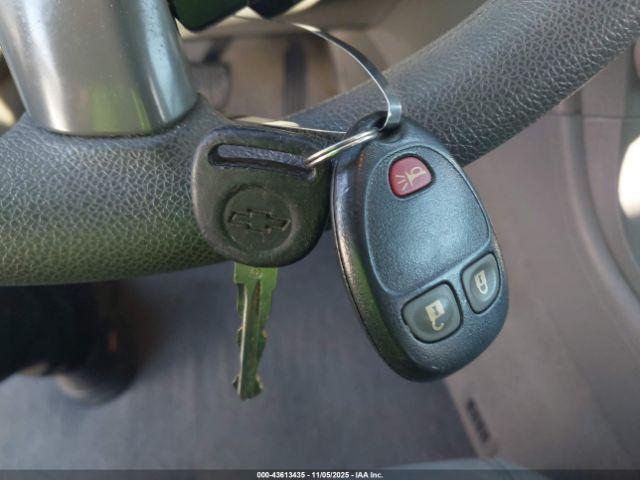 Chevrolet Traverse Ls Image 10