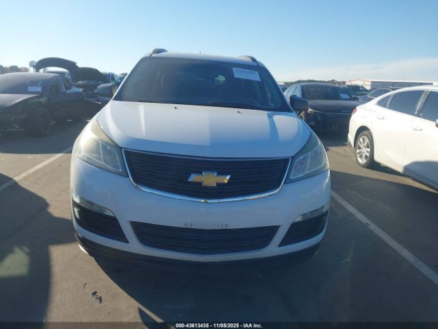 Chevrolet Traverse Ls Image 2