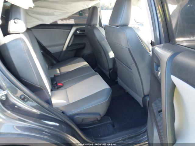 Toyota RAV4 Limited Image 14