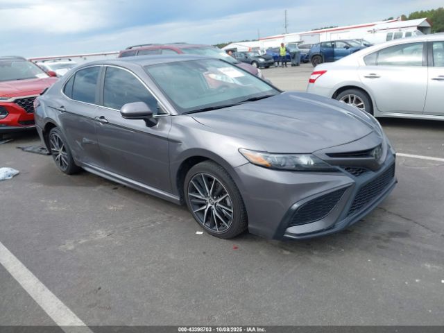 Toyota Camry Se Image 1