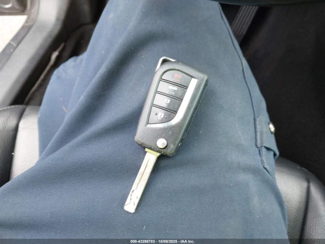 Toyota Camry Se Image 15