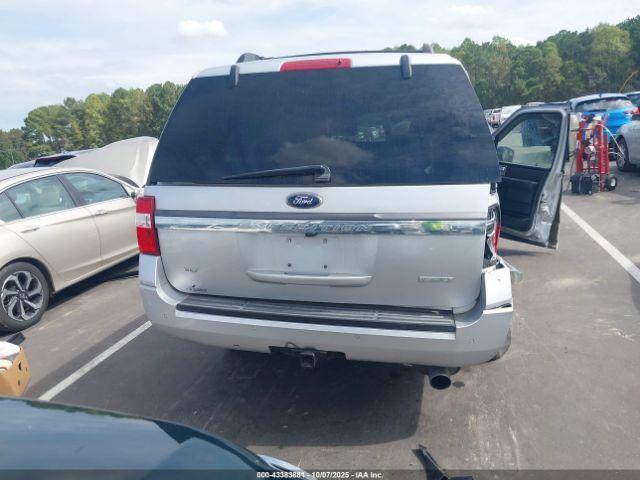 Ford Expedition Xlt Image 8