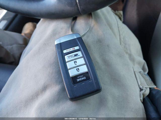 Acura TLX Standard Image 13