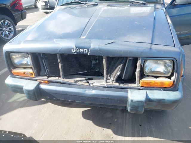 Jeep Cherokee Sport Image 6