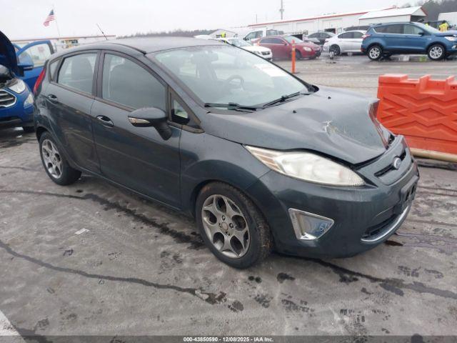  Salvage Ford Fiesta