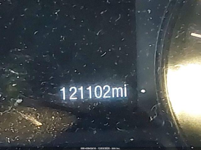 Ford Explorer Image 13