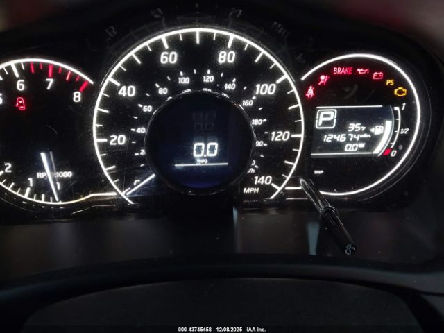 Nissan Versa Sv Image 3