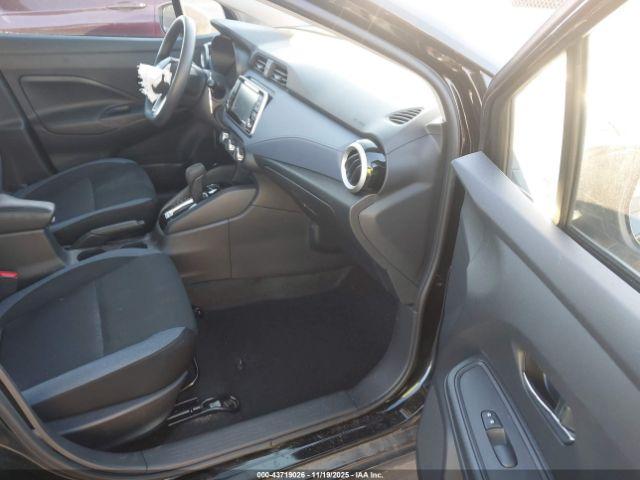 Nissan Versa 1.6 Sv Xtronic Cvt Image 8