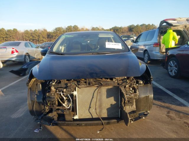 Nissan Versa 1.6 Sv Xtronic Cvt Image 17