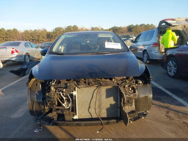 Nissan Versa 1.6 Sv Xtronic Cvt Image 17