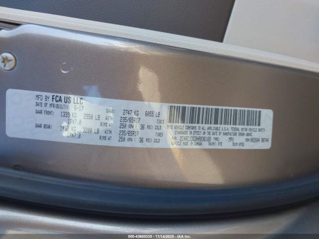 Chrysler Pacifica Touring Image 5