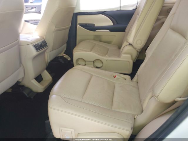 Toyota Highlander Limited Platinum V6 Image 10