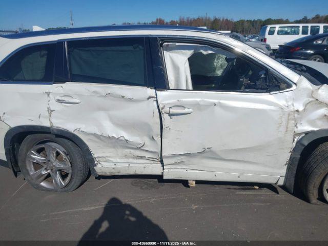 Toyota Highlander Limited Platinum V6 Image 9