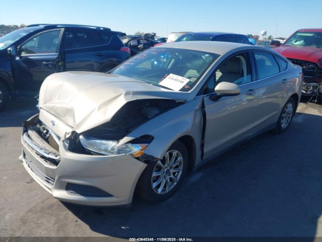 Ford Fusion S Image 10