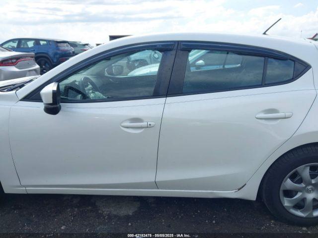 Mazda Mazda3 I Sport Image 11