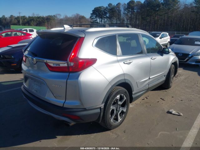 Honda CR-V Touring Image 8