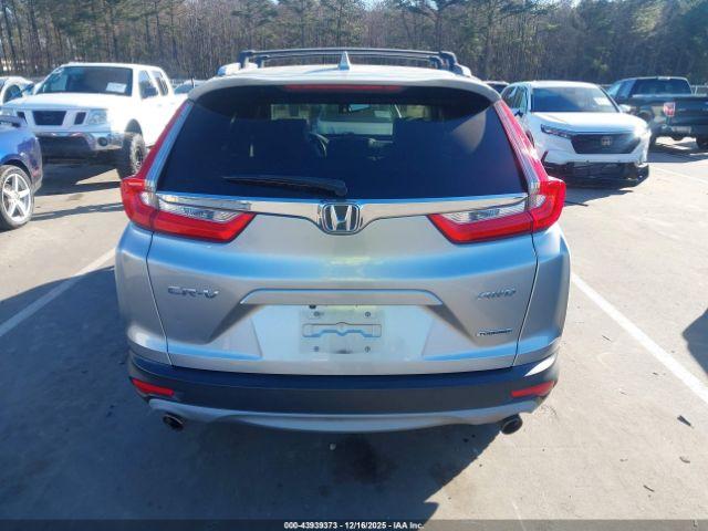 Honda CR-V Touring Image 6