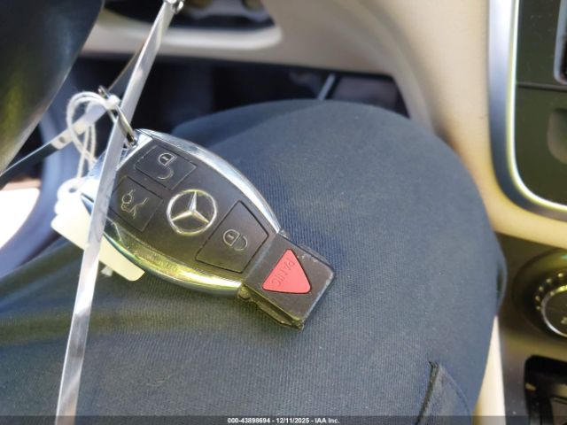 Mercedes-Benz GLA Image 9