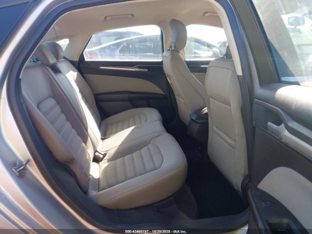 Ford Fusion S Image 3