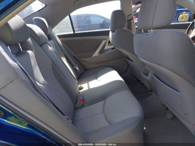 Toyota Camry Se V6 Image 10