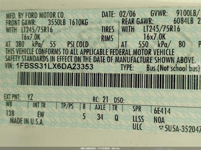 Ford Econoline Image 8