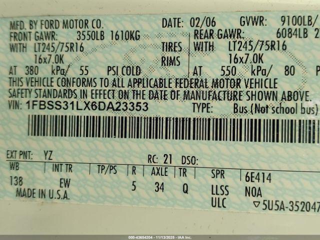 Ford Econoline Image 8