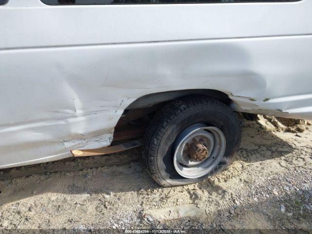 Ford Econoline Image 12