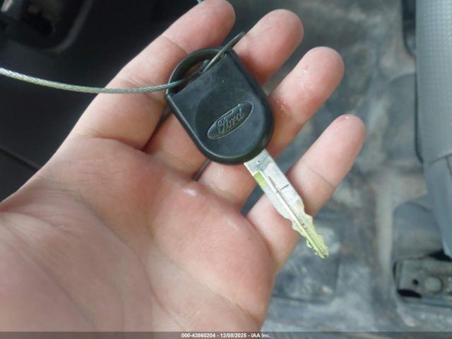 Ford F-150 Xl Image 7