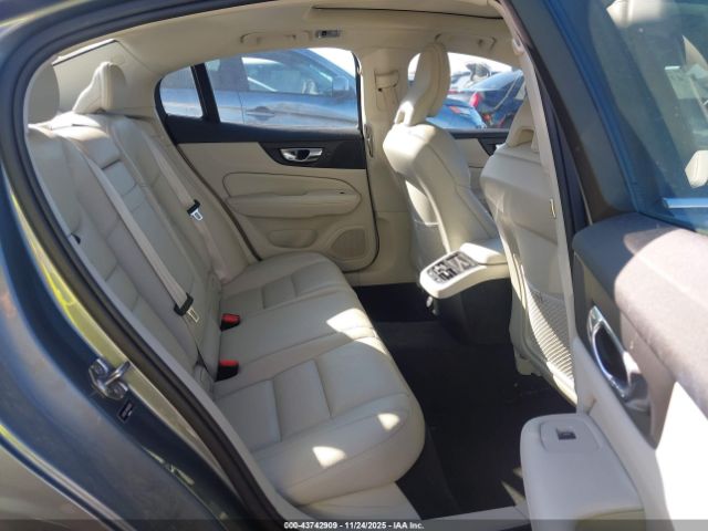 Volvo S60 T5 Inscription Image 9