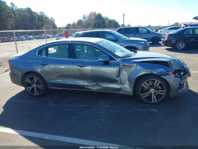 Volvo S60 T5 Inscription Image 3