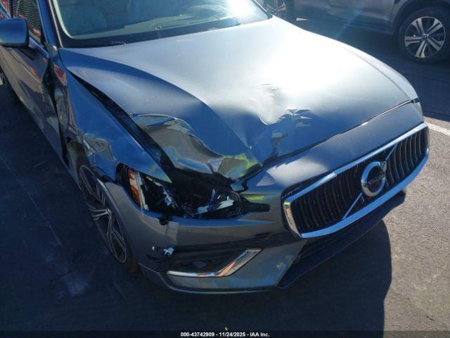 Volvo S60 T5 Inscription Image 10