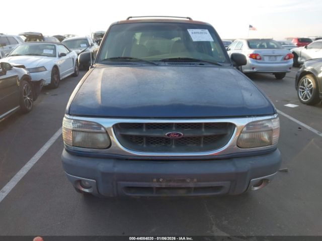 Ford Explorer Xlt Image 7