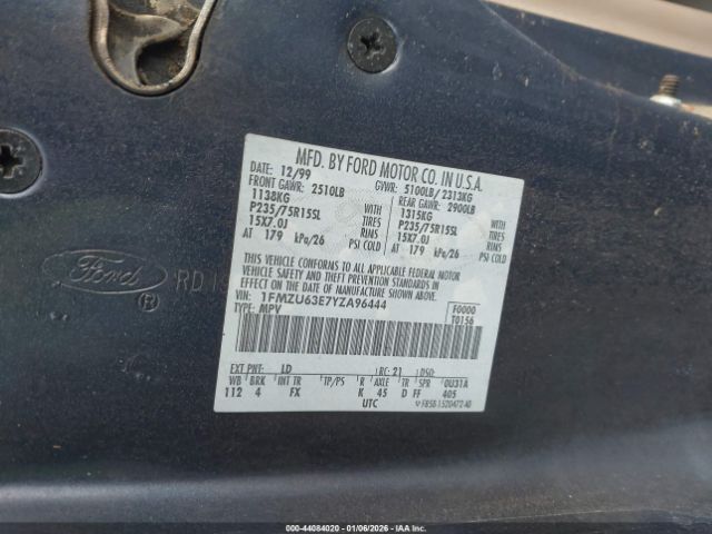 Ford Explorer Xlt Image 3