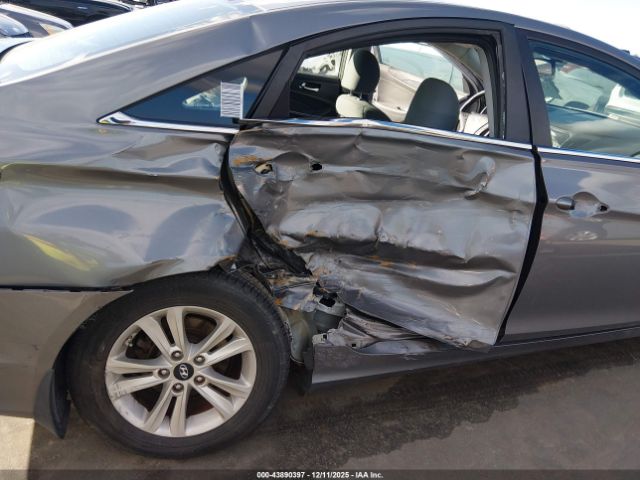 Hyundai SONATA Gls Image 14