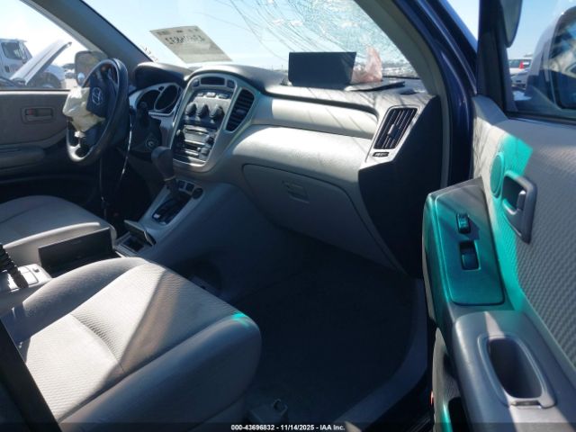 Toyota Highlander V6 Image 2