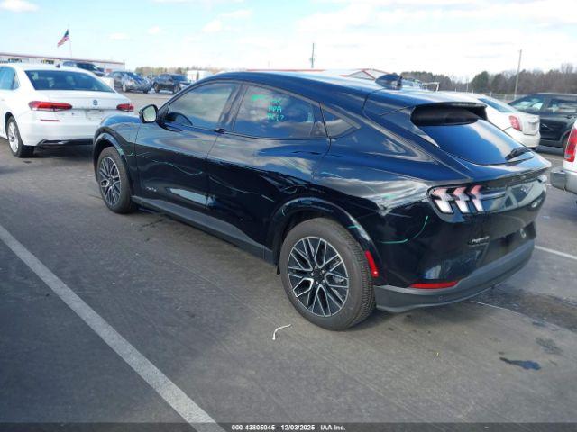 Ford Mustang Premium Image 15