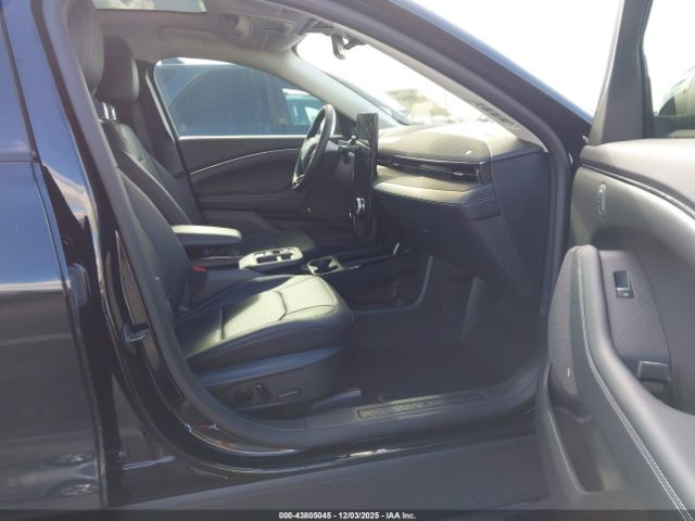 Ford Mustang Premium Image 6