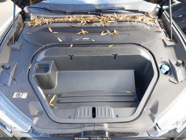 Ford Mustang Premium Image 16